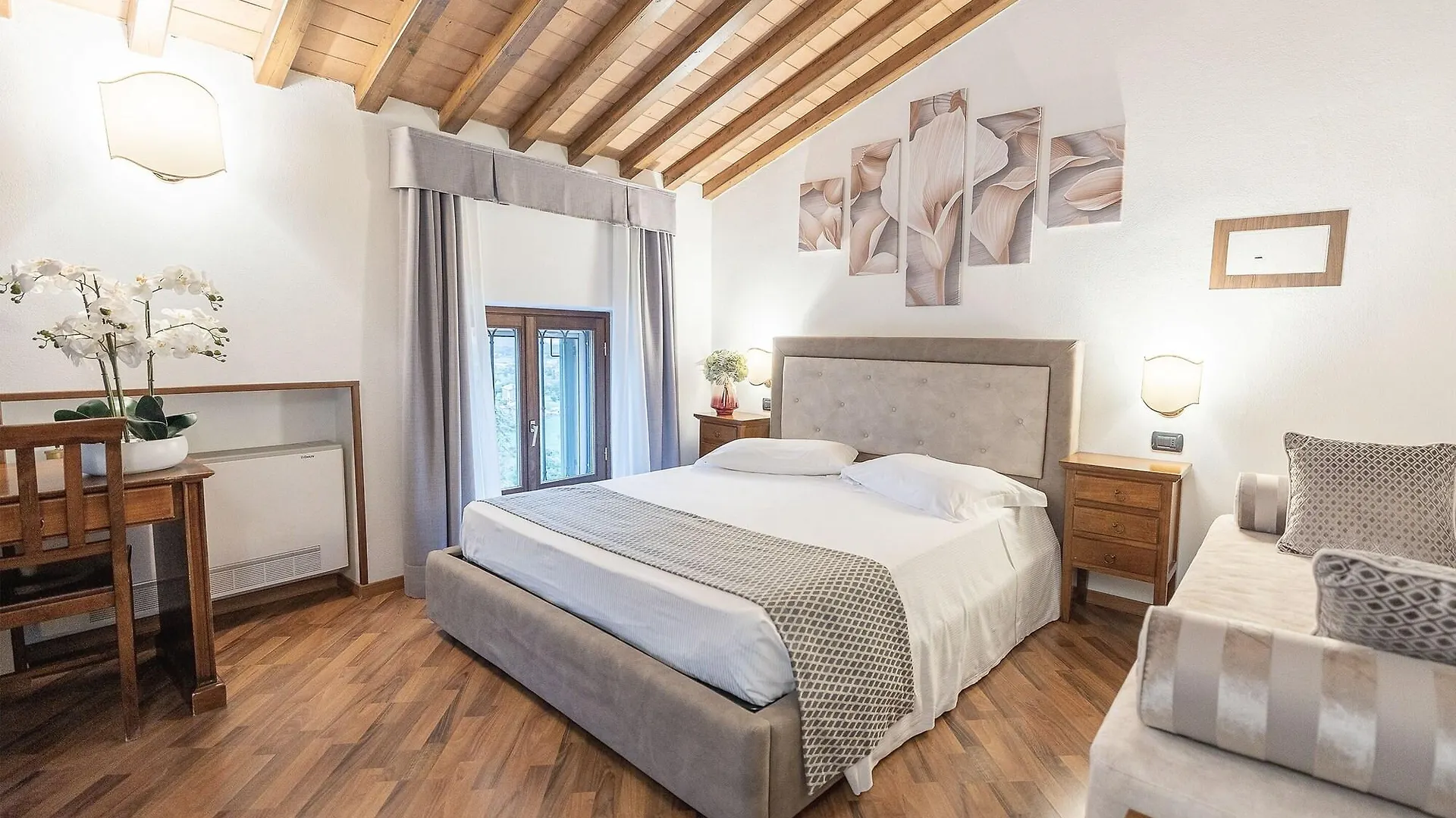 Hotel Villa Cariola Caprino Veronese 4*,  Italy
