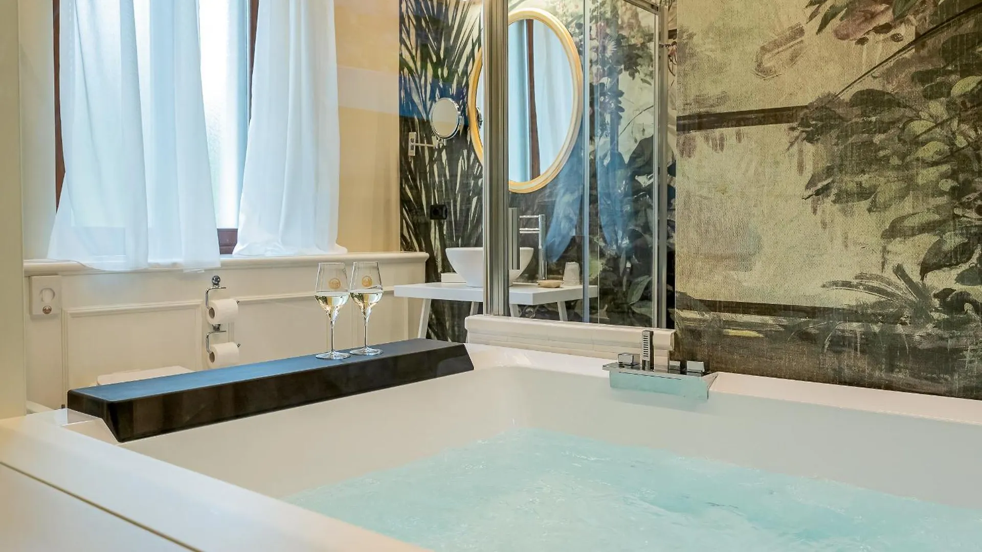 Hotel Villa Cariola Caprino Veronese 4*,  Italy
